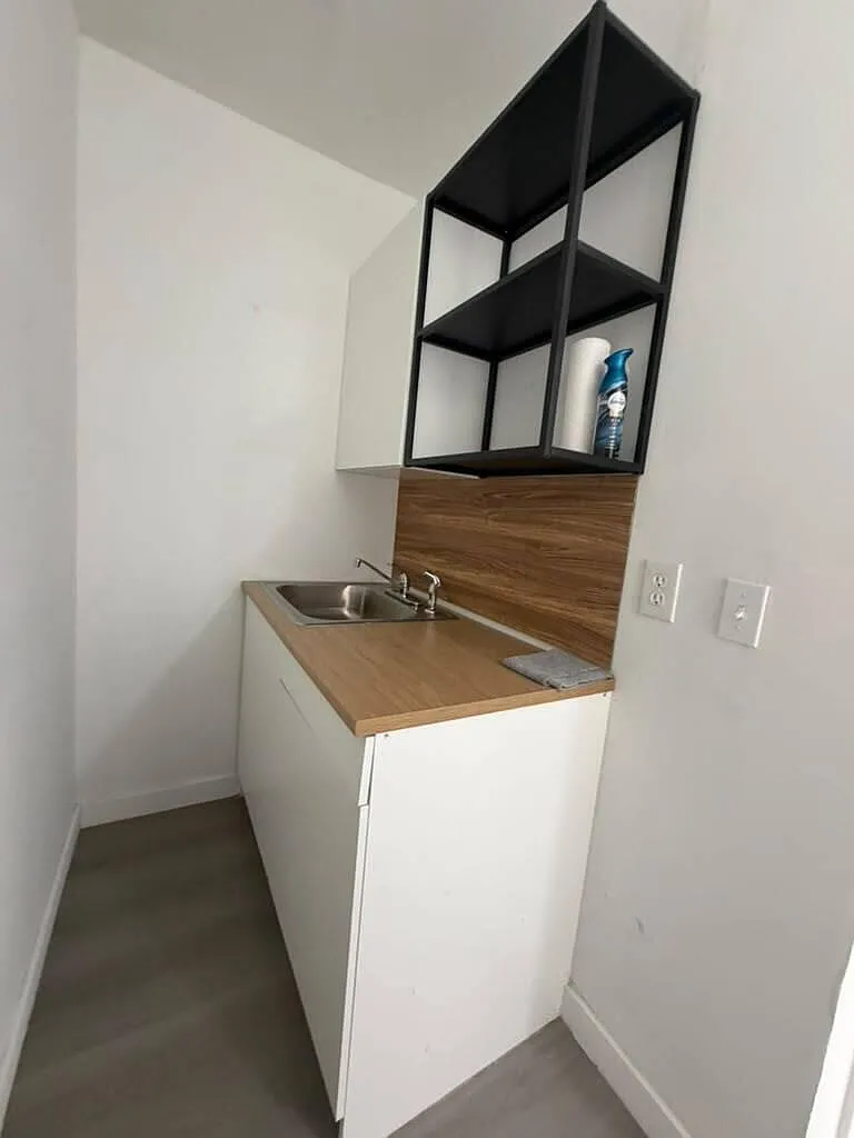 1 bed, 1.0 bath, 2122 sqft, $1,399 — Photo 4
