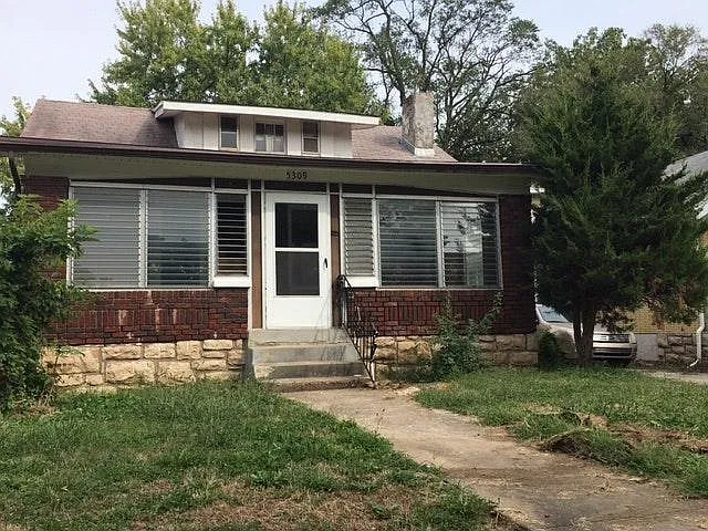 5309 Michigan Ave — Photo 11