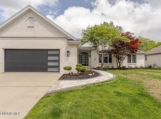 6744 W Meadows Ln, Maumee, OH 43537