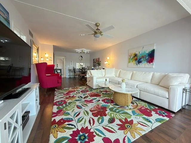 2 bed, 2.0 bath, 1200 sqft, $3,000 — Photo 3