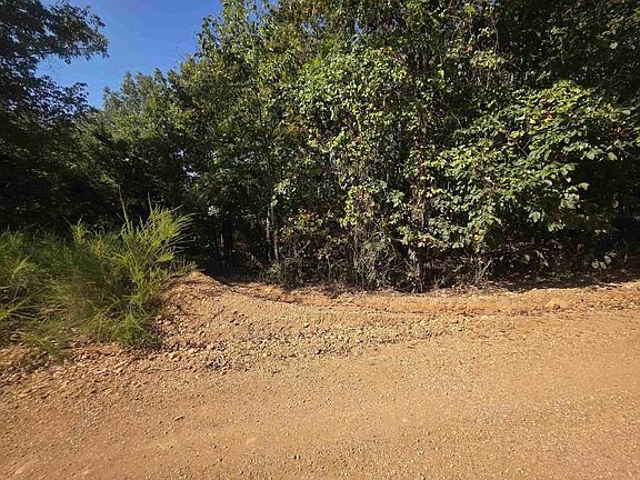 4th image of 1.8 Anchor Lake Dr