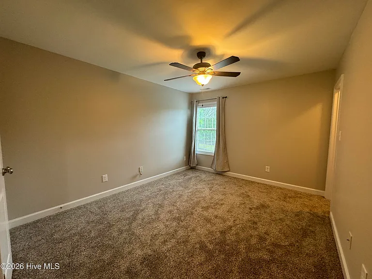203 Ashton Ct — Photo 29