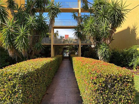 3rd image of 2366 E Mall Dr APT 219