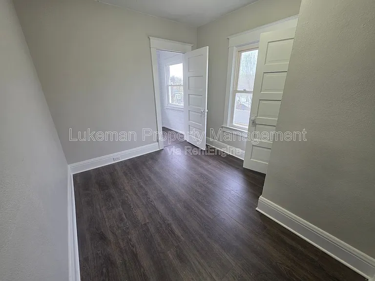 39 Byron St — Photo 6