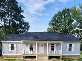 8116 Piper Dr, West Point, VA 23181