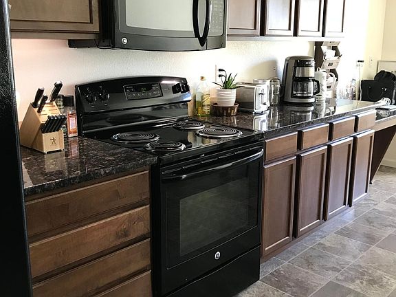 5th image of 4127 W Hood River Ave