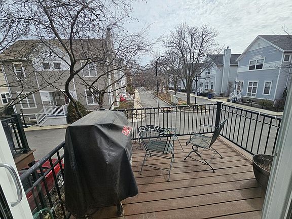 4th image of 2835 N Wolcott Ave Unit I