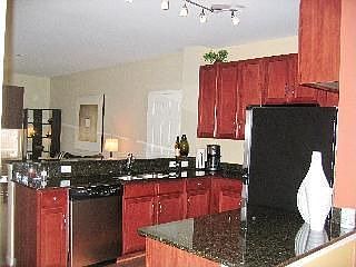 3rd image of 126 Hamilton Ave