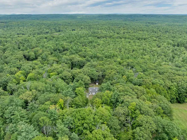 73 Stevens Hill Road, Nottingham, NH 03290