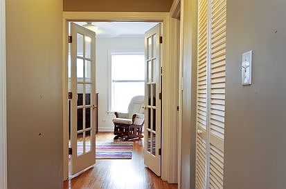 5th image of 811 Hinman Ave #2