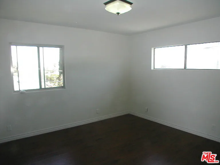 1326 S Ridgeley Dr #6 — Photo 17
