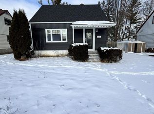 638 McKellar St #1, Peterborough, ON K9J1R3