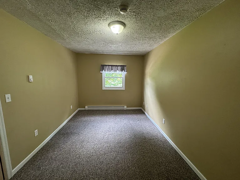 1598 Heart Lake Rd — Photo 7