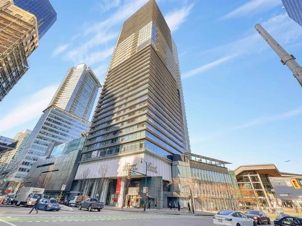 1011 Cordova St W #2405, Vancouver, BC V6C 0B2