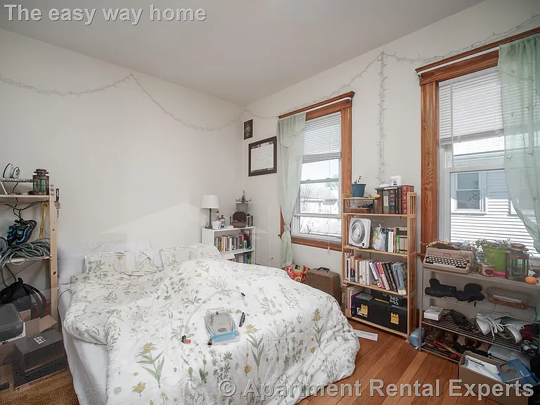 99 2nd St — Photo 4