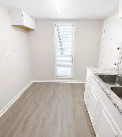 1611 E Henry St #B — Photo 2