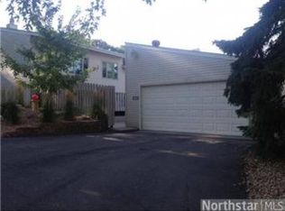 5625 W Bavarian Pass NE, Fridley, MN 55432