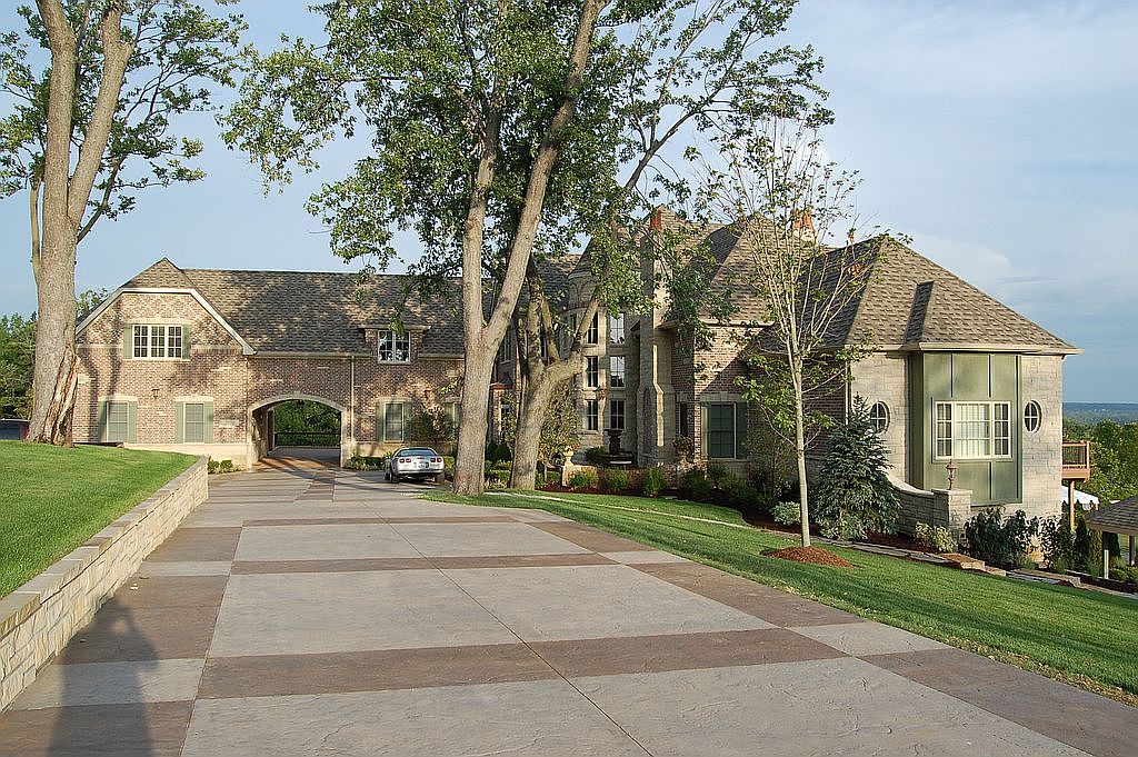 18061 Wild Horse Creek Rd, Chesterfield, MO 63005 Zillow