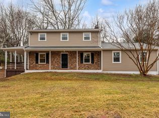 8611 Old Waterloo Rd, Warrenton, VA 20186