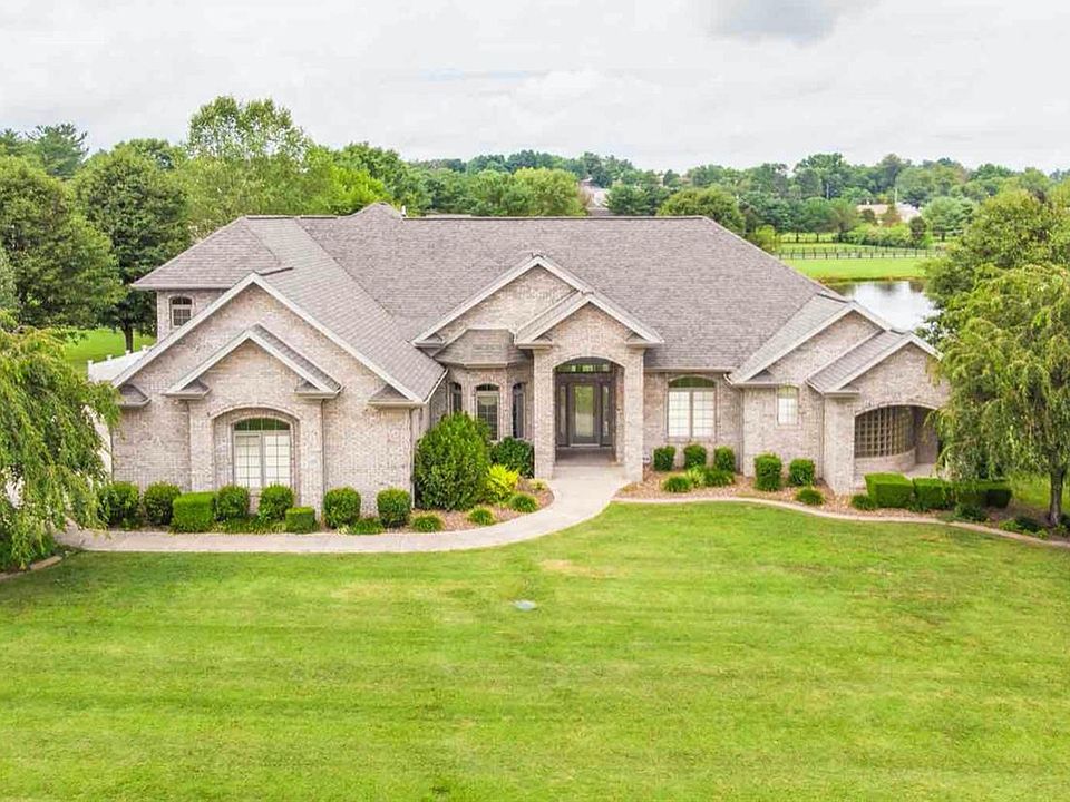 1st image of 96 Twin Lakes Dr