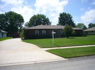 2222 Woodlawn Cir, Melbourne, FL 32934
