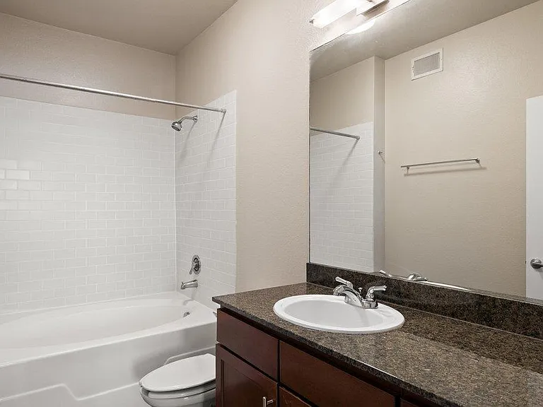 3016 Guadalupe St #303 — Photo 22