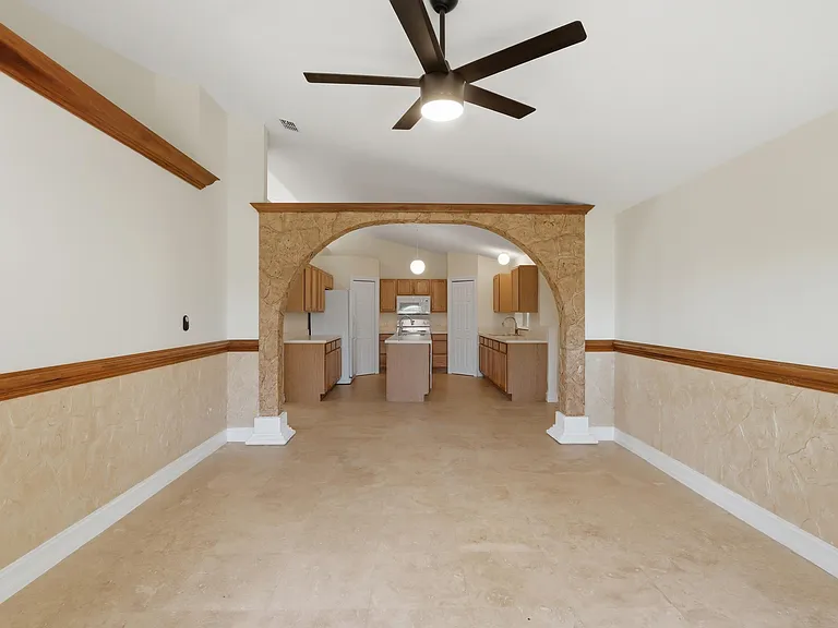 3124 SW Armucher St — Photo 18