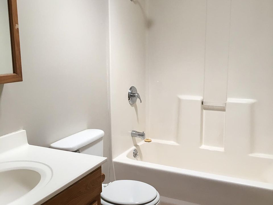 1st image of 107 Megan Ln