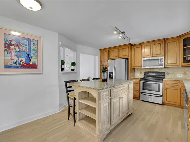 902 Whistler Ln — Photo 17