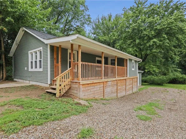 5519 N Freedom St, Ravenna, OH 44266