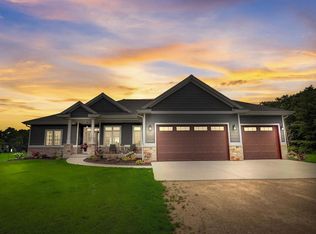 516 Lake Kegonsa Rd, Oregon, WI 53575