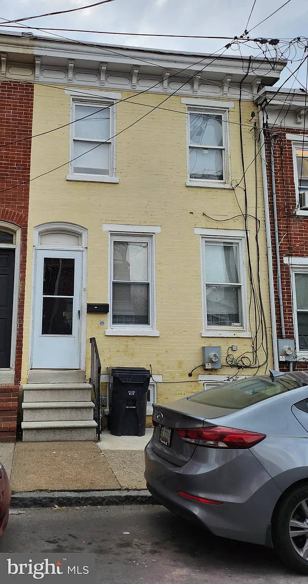 845 Kirkwood St photo 1