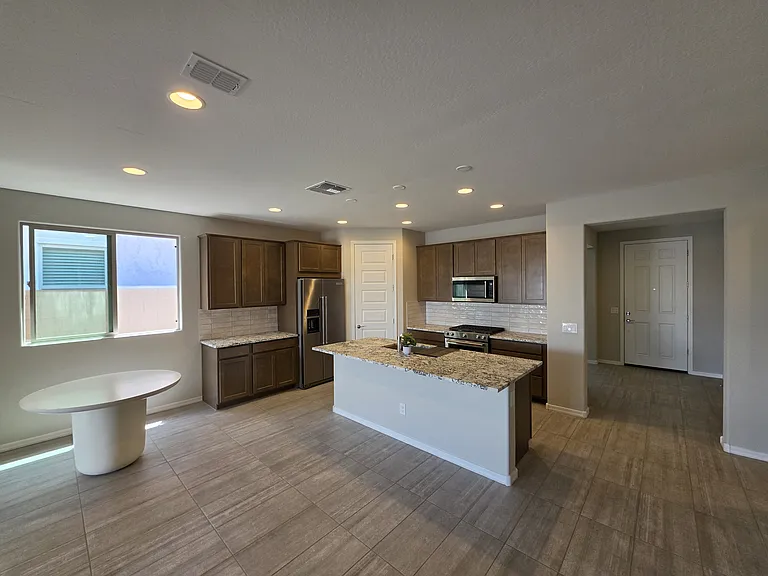 7128 W Coles Rd — Photo 10
