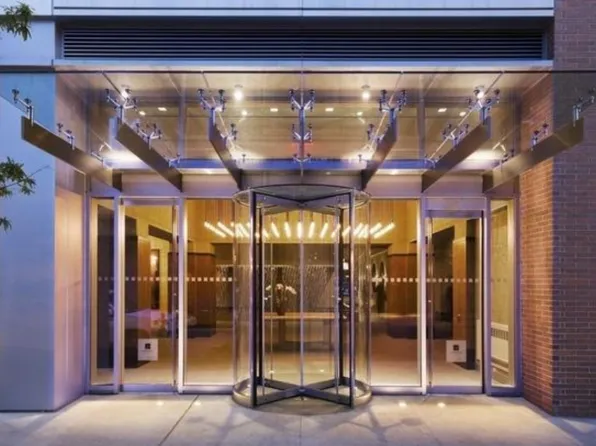 450 West 17th Street image 24 of 26