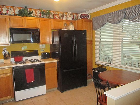 2nd image of 1816 Pebble Beach Cir #4