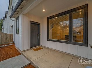 16330 NE 20th St, Vancouver, WA 98684