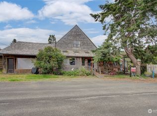 1206 36th St, Long Beach, WA 98644