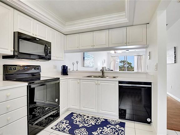 3rd image of 14931 Park Lake DR #PH11