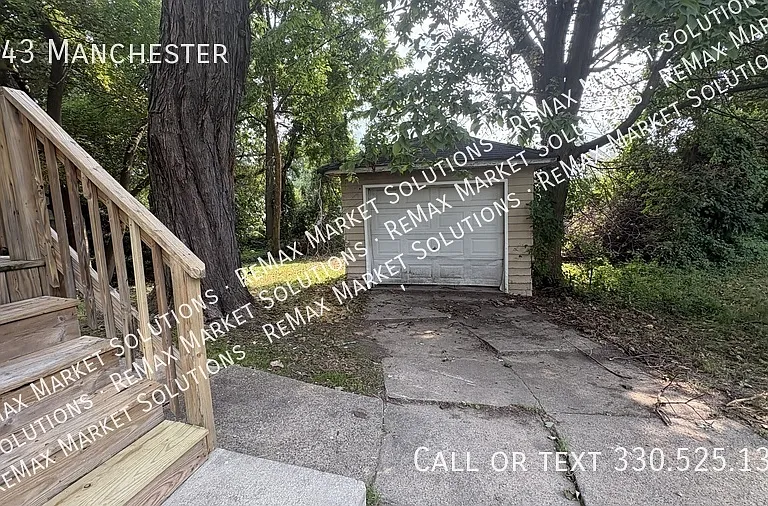 1343 Manchester Rd — Photo 17