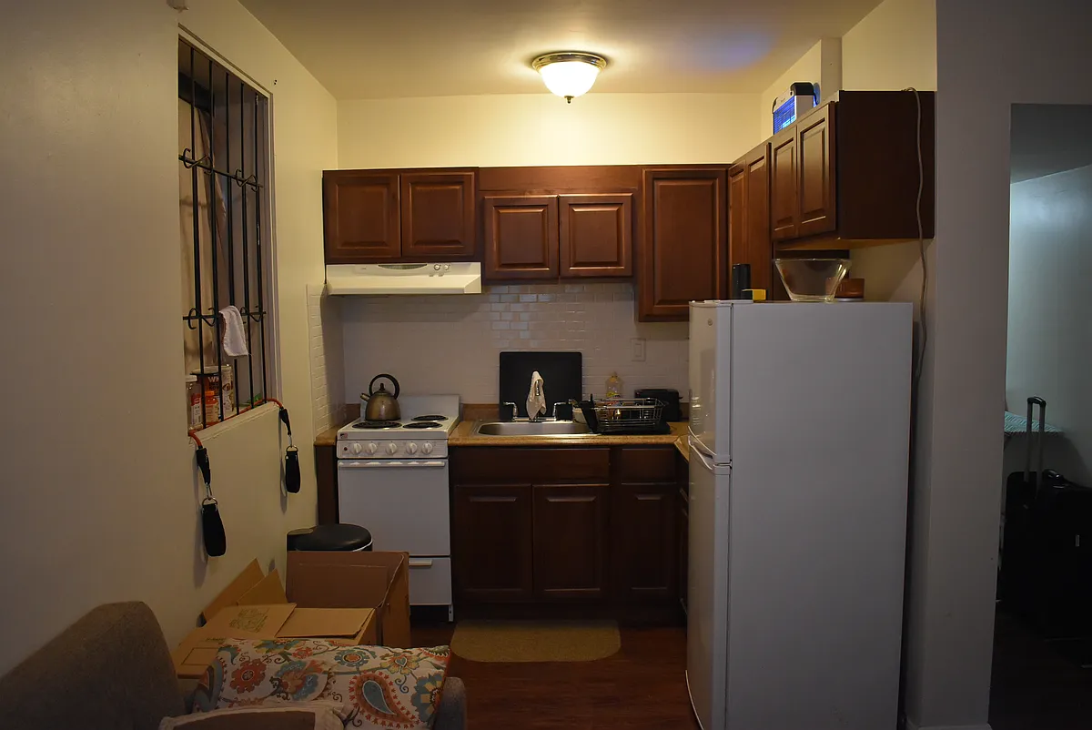 Building Photo - 1417 Beacon St #3
