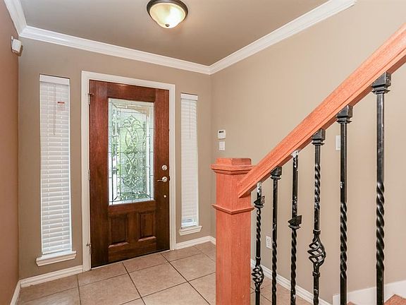 4th image of 5625 Dolores Place Ln #C