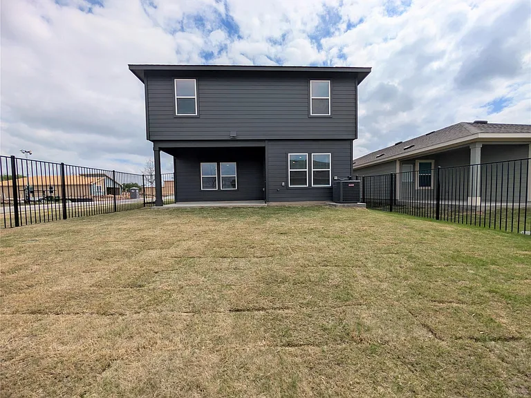 9400 Oxbow Strap Dr — Photo 34