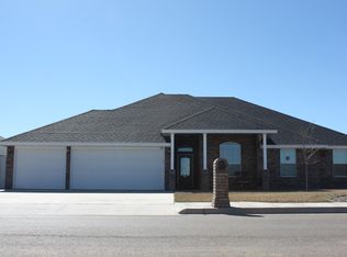 2225 Briggs Ave, Clovis, NM 88101