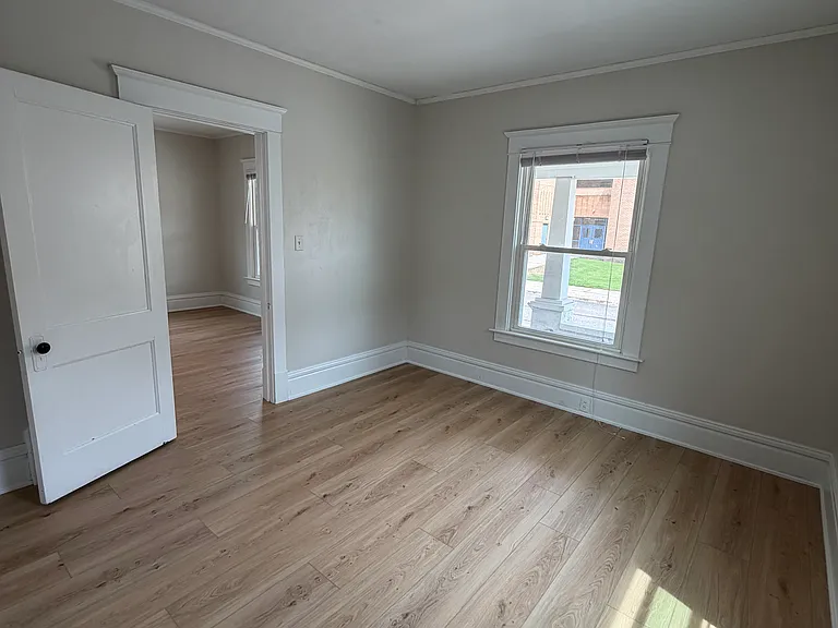 14 S Centennial St #1 — Photo 9