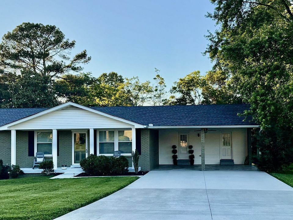 1st image of 207 Fairlane Dr