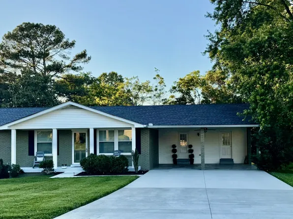 207 Fairlane Dr, Shelbyville, TN 37160