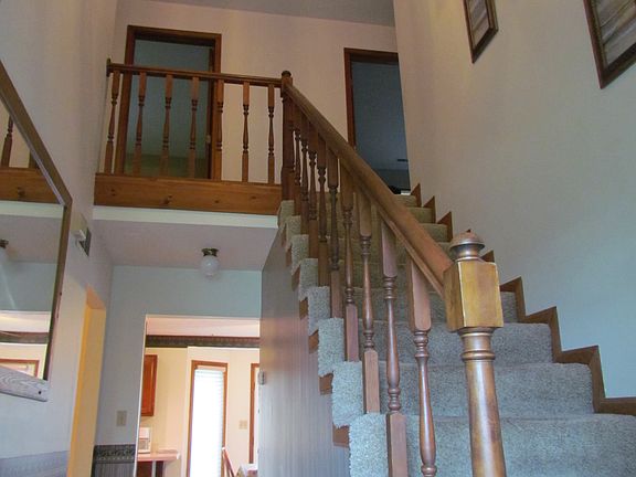 3rd image of 2803 Foxdale Dr