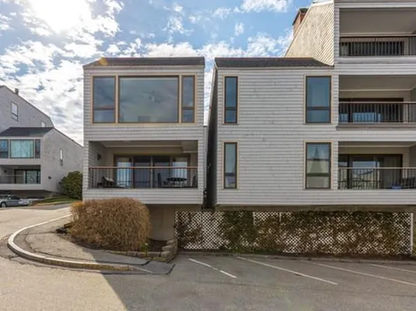 49 Independence Way, Marblehead, MA 01945