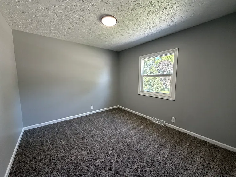 3501 Leawood Dr — Photo 32