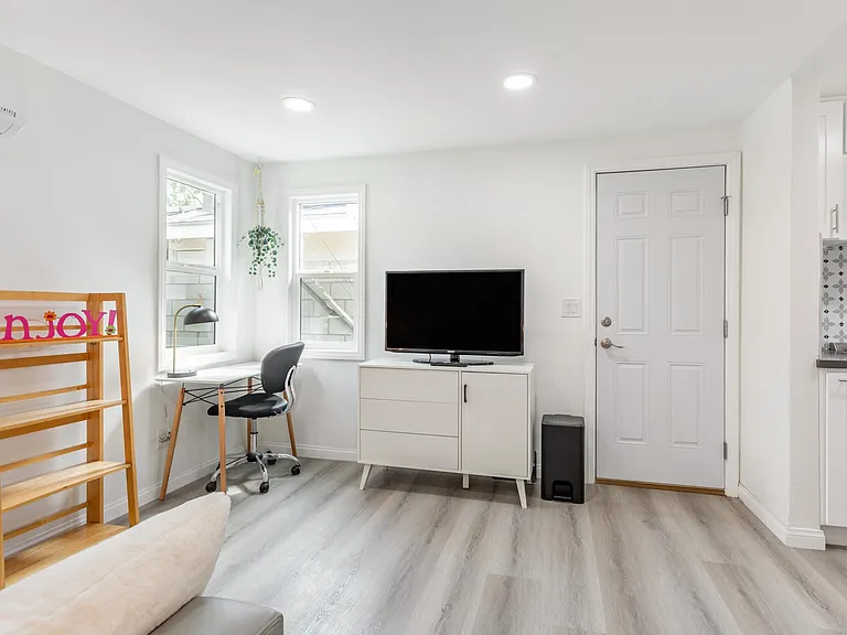1232 S Ramona St #A — Photo 13